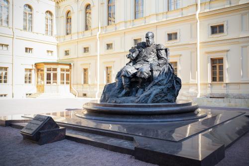 Памятник Александру III в Гатчине