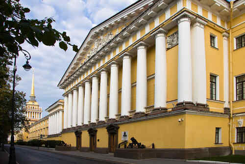 Адмиралтейство в Санкт-Петербурге