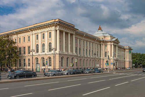 Академия Художеств в Санкт-Петербурге