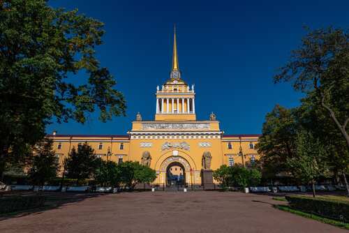 Вид на нимф из Александровского сада