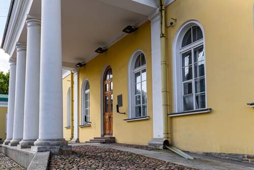 Таврический дворец в Санкт-Петербурге