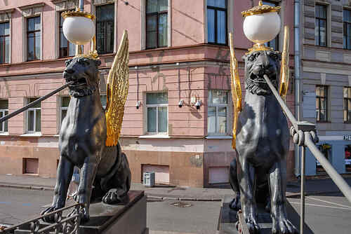 Банковский мост. Грифоны.