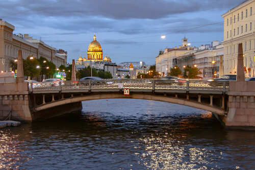 Белые ночи Петербурга. Поцелуев мост