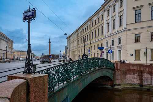 Певческий мост у Дворцовой площади