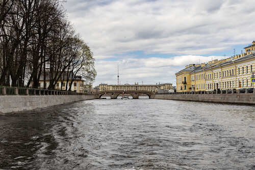 Весна на Фонтанке. Прачечный мост