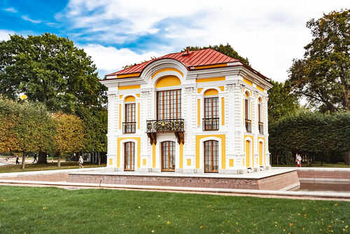 Лето в Петергофе. Павильон Эрмитаж.