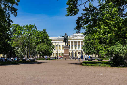 Михайловский дворец в Санкт-Петербурге