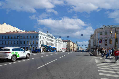 Невский проспект. На Зеленом мосту.
