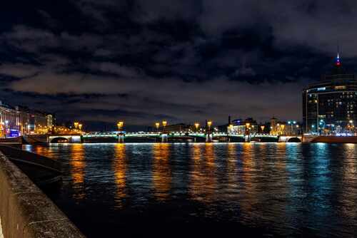 Сампсониевский мост ночью