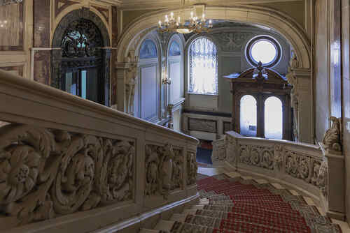 Парадная лестница