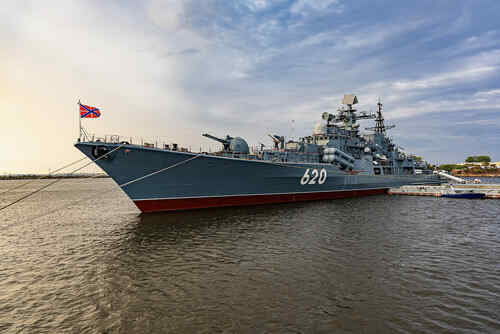 Эсминец Беспокойный. Кронштадт.