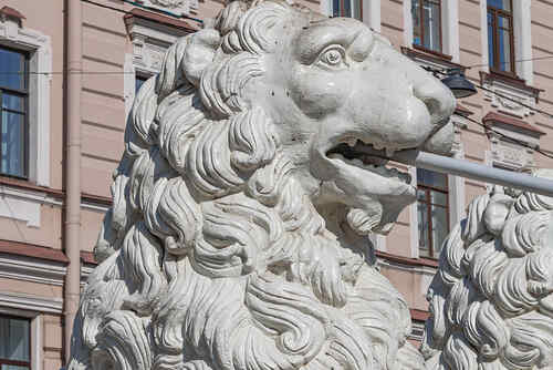 Голова льва на Львином мосту