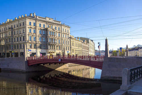 Утро в Санкт-Петербурге. Красный мост.