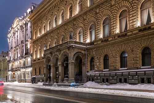 Фасады Владимирского дворца зимой