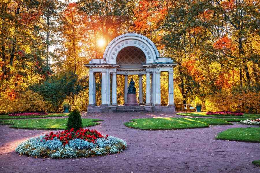 Павловский парк. Осень. Павильон Росси