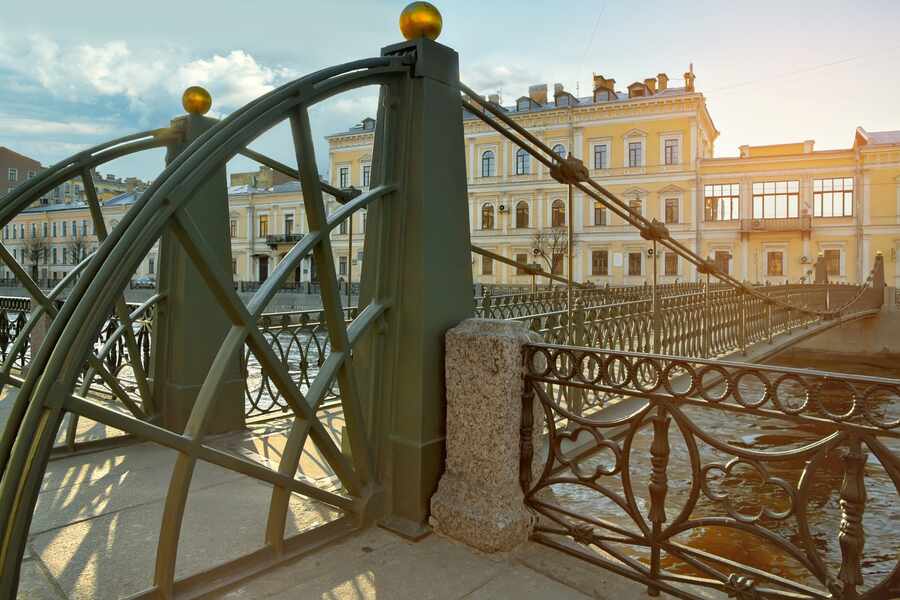 Почтампский мост на реке Мойке