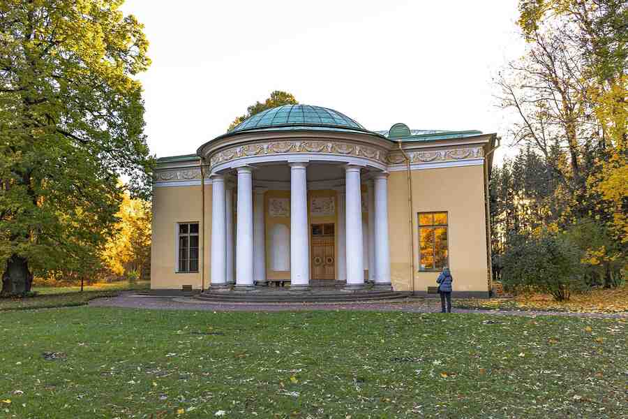 Концертный зал
